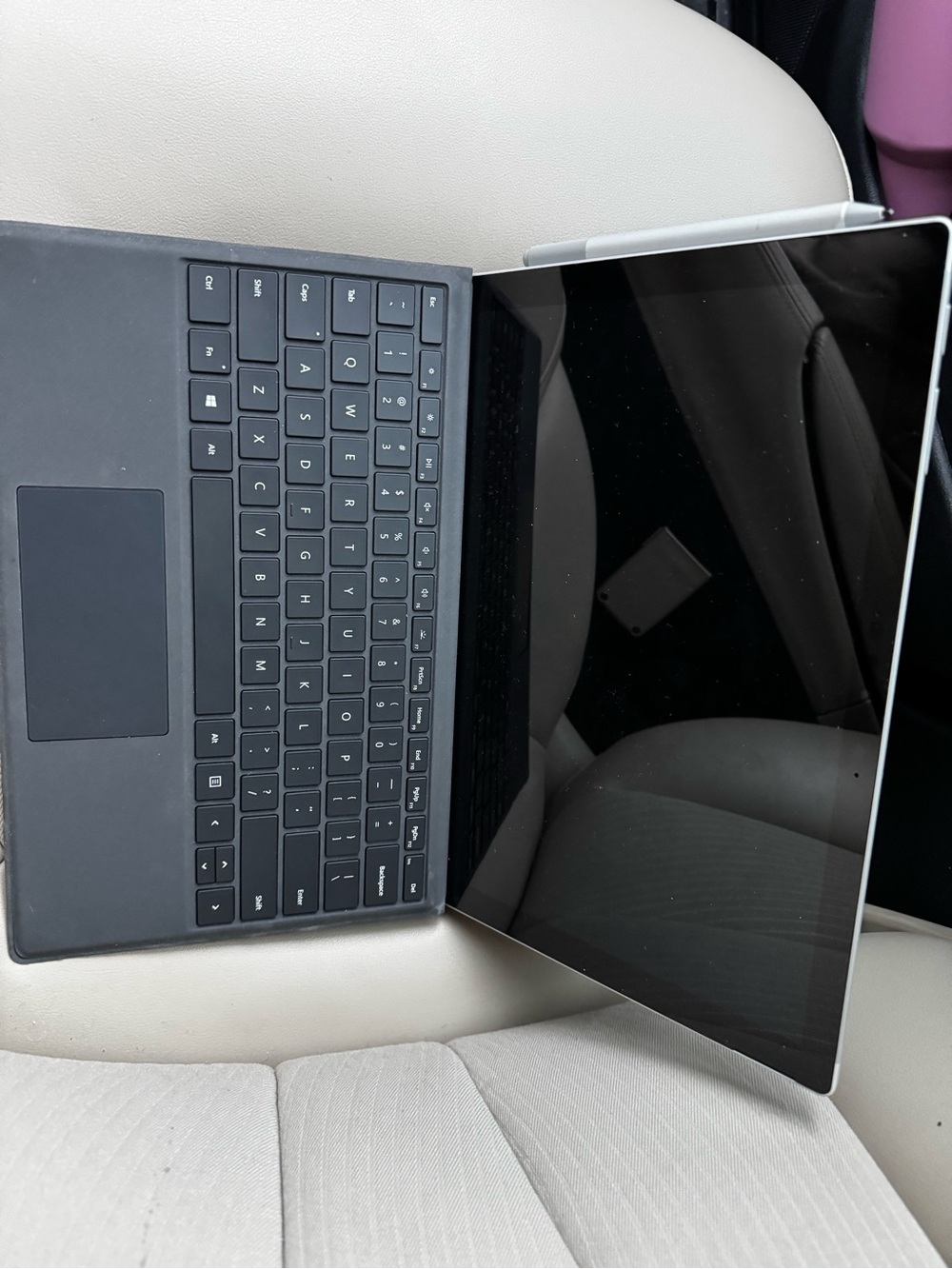 Surface pro 2019 Detachable Tablet with Black Keyboard